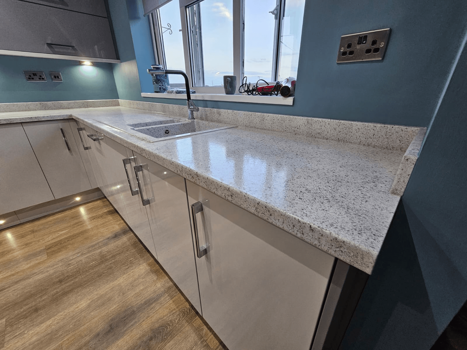 Kitchen worktop spraying Sheffield — white granite sink run